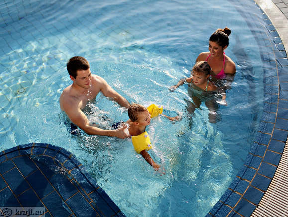 Grand Hotel Primus - Schwimmbecken Vespasianus